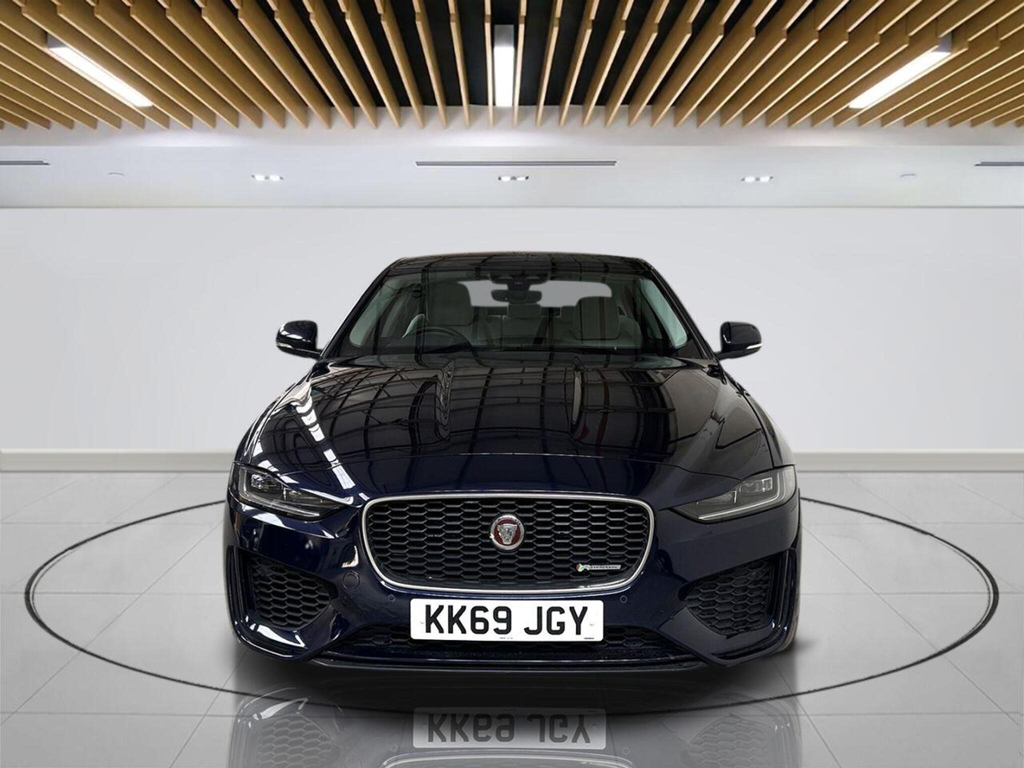 Jaguar XE