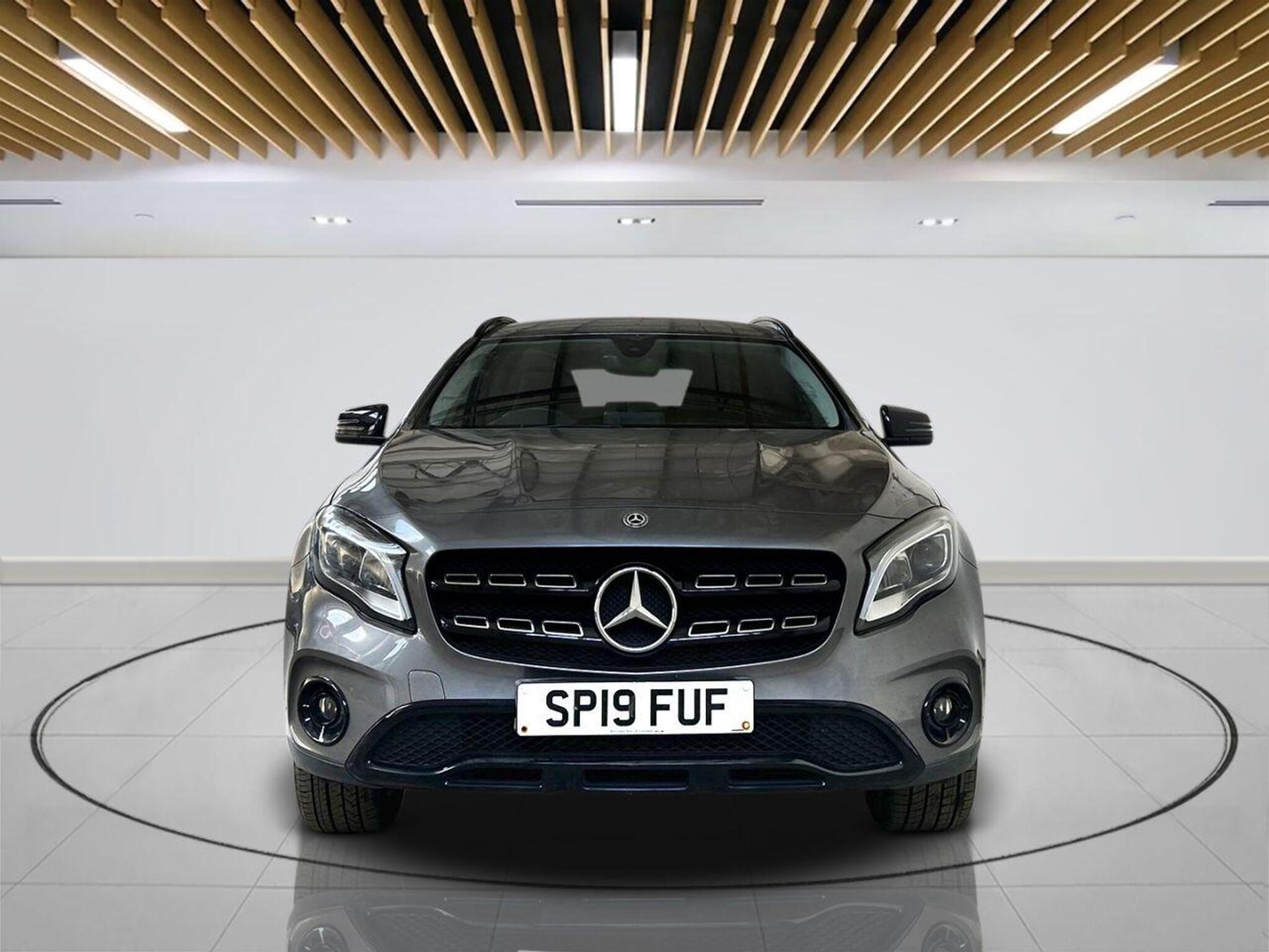 Mercedes-Benz GLA